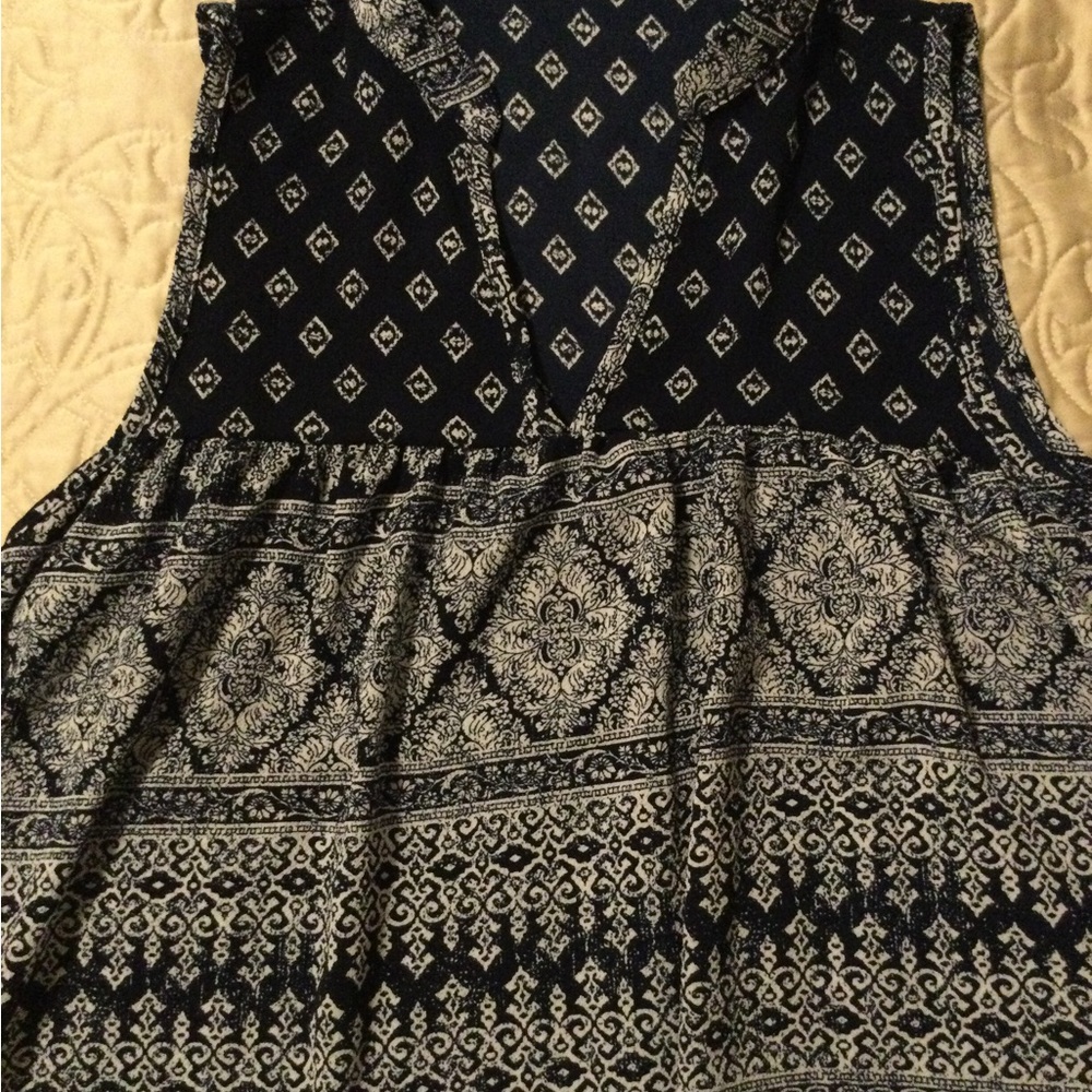 Sleeveless Patterned Tunic
